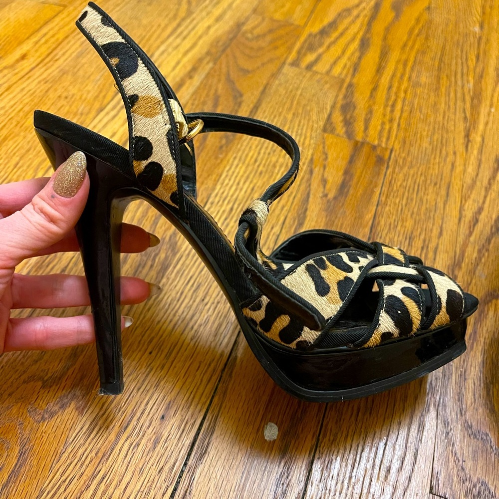 BCBGeneration leopard stilettos size 7